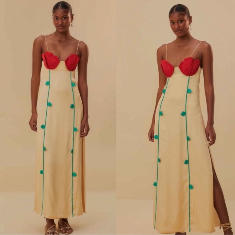 Farm Rio flower maxi dress with a unique design #maxidress